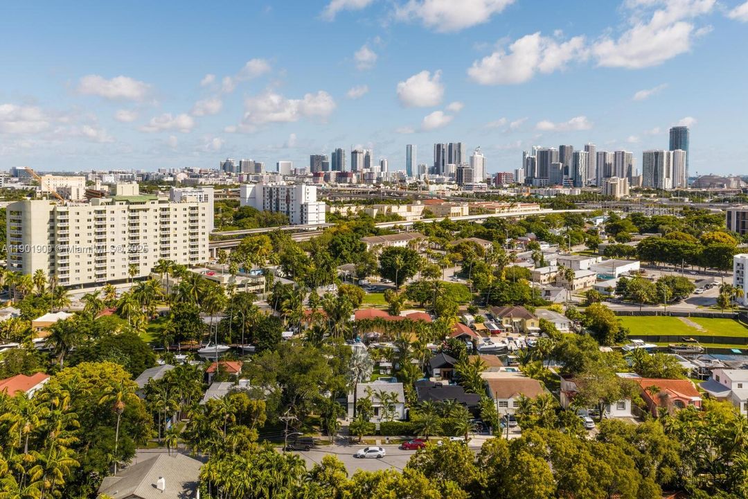 For Rent: $14,000 (3 beds, 3 baths, 1896 Square Feet)