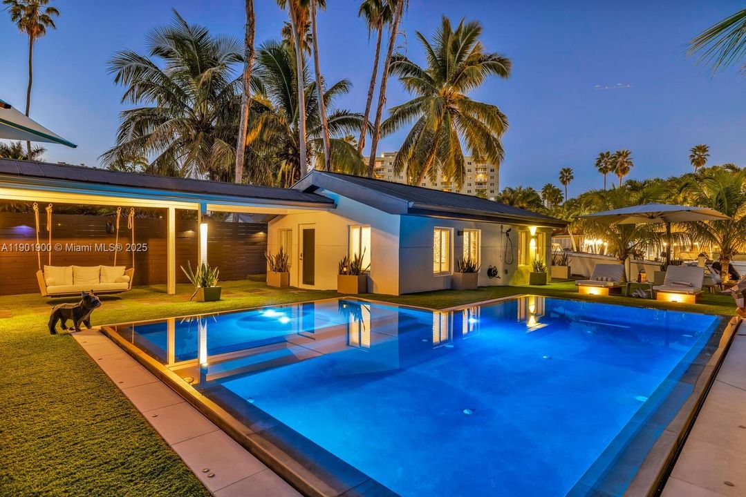 For Rent: $14,000 (3 beds, 3 baths, 1896 Square Feet)