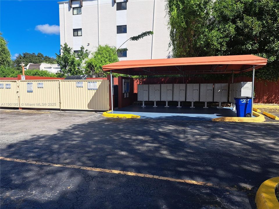 Mailbox & Trash Disposal