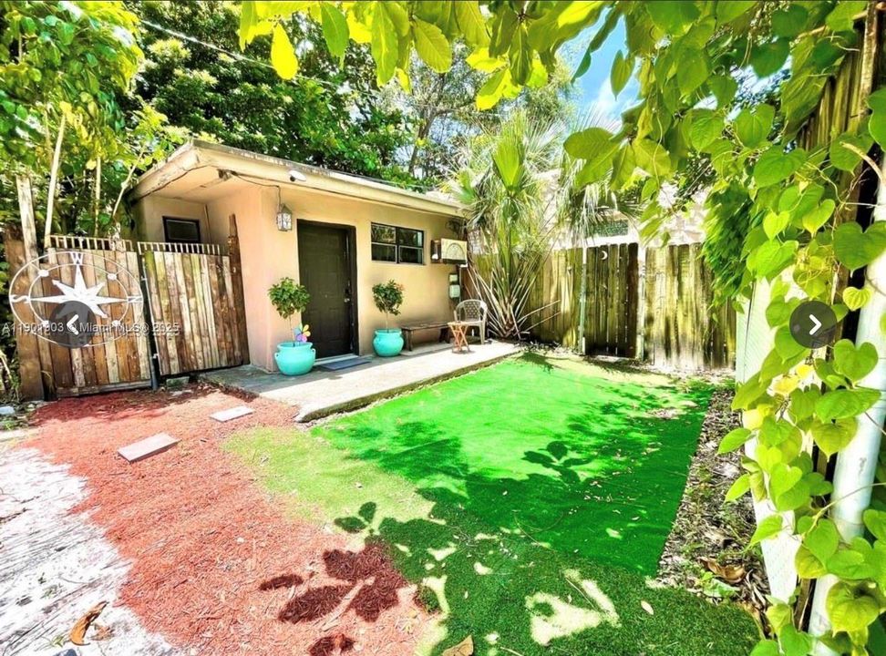 Recently Rented: $1,500 (1 beds, 1 baths, 500 Square Feet)