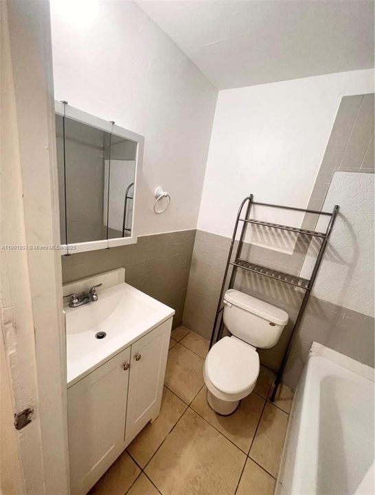 Recently Rented: $1,500 (1 beds, 1 baths, 500 Square Feet)