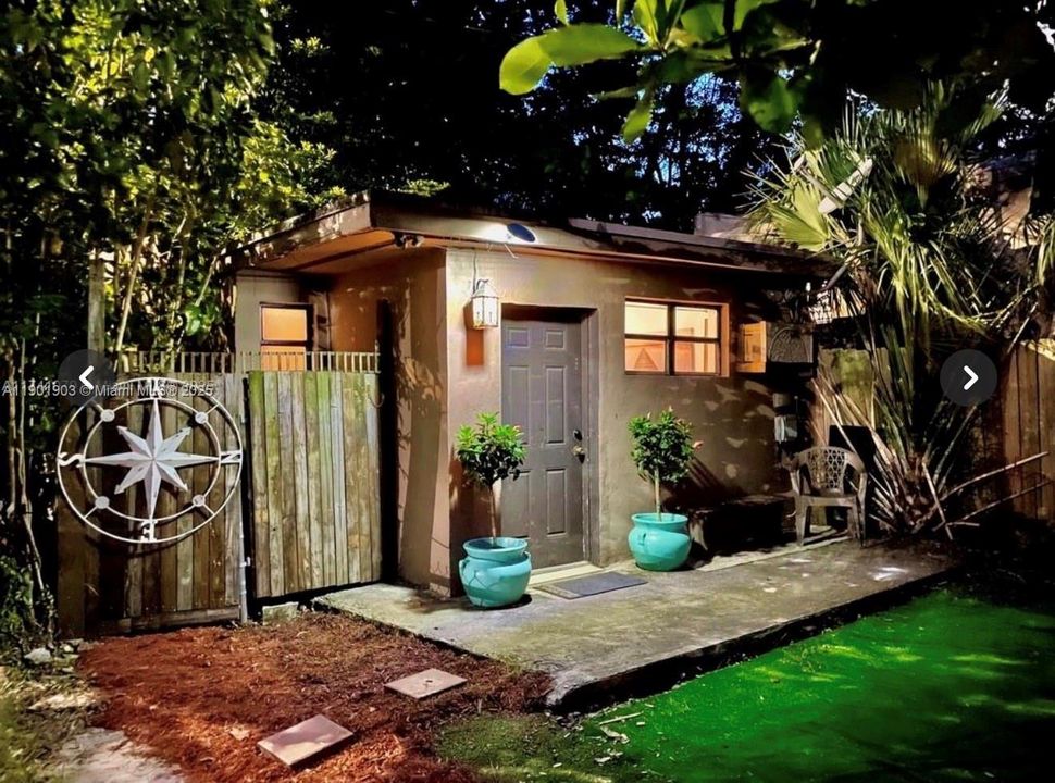 Recently Rented: $1,500 (1 beds, 1 baths, 500 Square Feet)