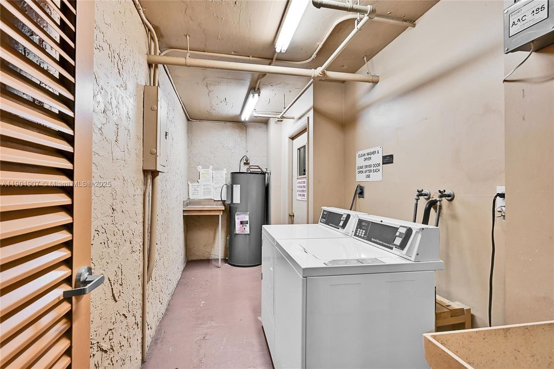 For Rent: $2,150 (2 beds, 2 baths, 1140 Square Feet)