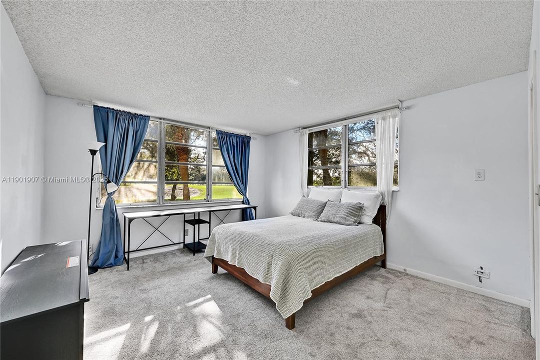 For Rent: $2,150 (2 beds, 2 baths, 1140 Square Feet)