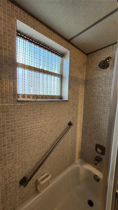 Под контрактом: $1,500 (2 спален, 2 ванн, 920 Квадратных фут)