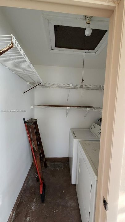 Под контрактом: $1,500 (2 спален, 2 ванн, 920 Квадратных фут)