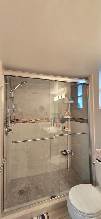 For Sale: $76,900 (1 beds, 1 baths, 744 Square Feet)