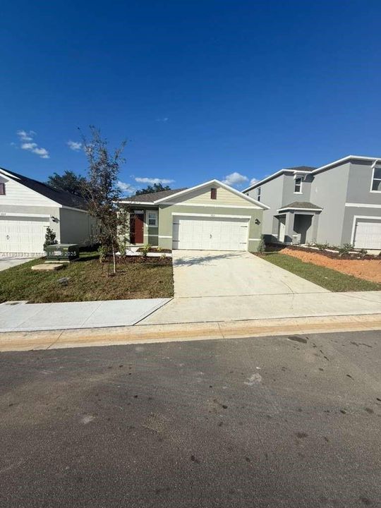 出租: $2,300 (4 贝兹, 2 浴室, 0 平方英尺)