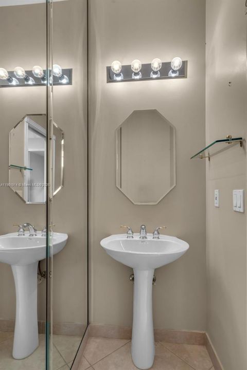 Active With Contract: $605,000 (3 beds, 2 baths, 2223 Square Feet)