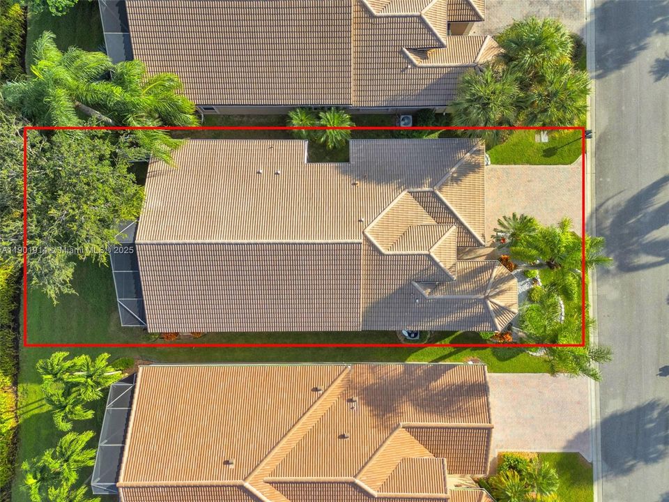 Active With Contract: $605,000 (3 beds, 2 baths, 2223 Square Feet)