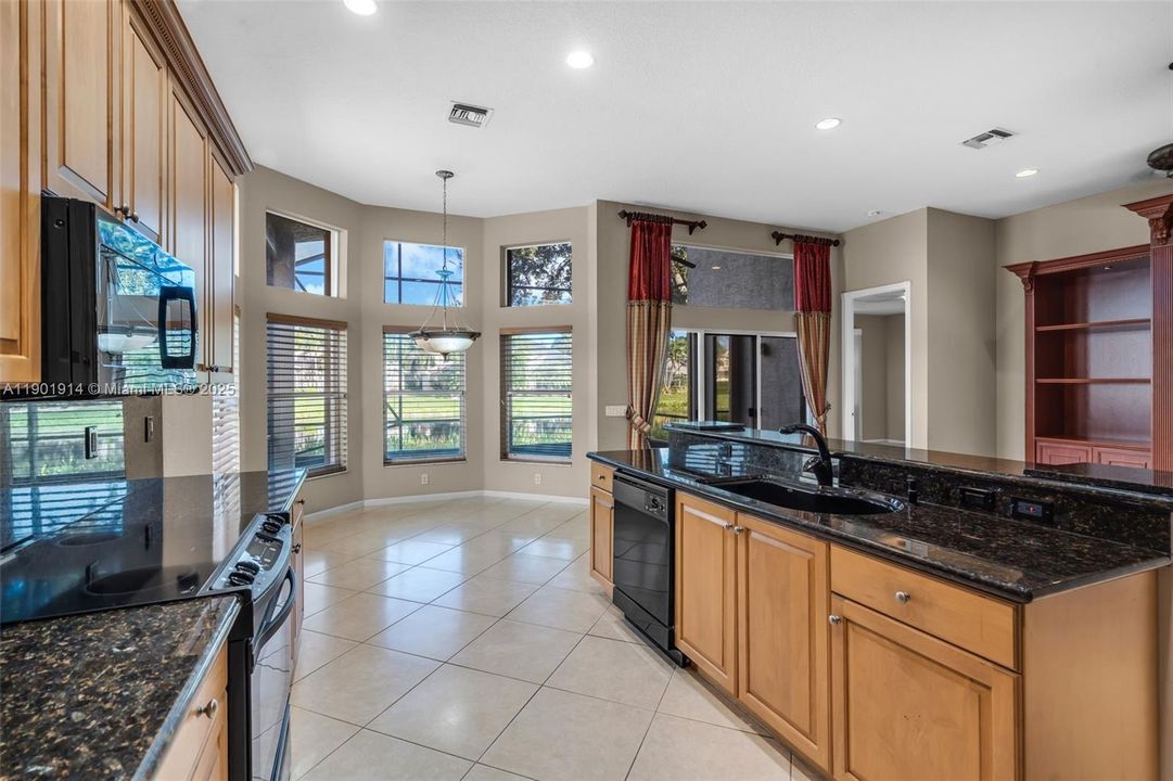 Active With Contract: $605,000 (3 beds, 2 baths, 2223 Square Feet)