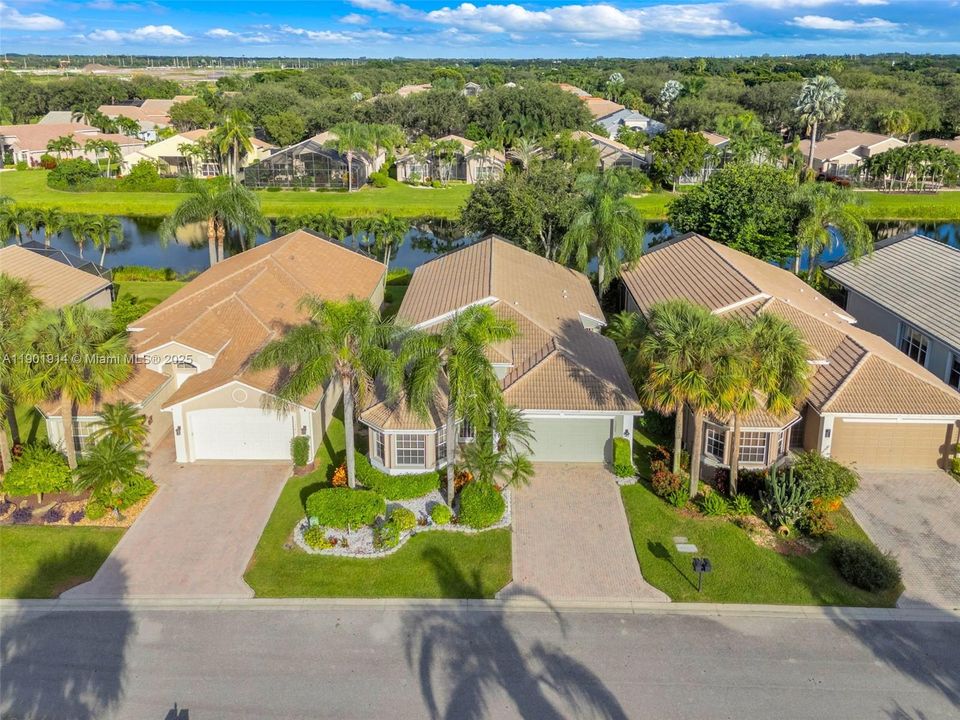 Active With Contract: $605,000 (3 beds, 2 baths, 2223 Square Feet)