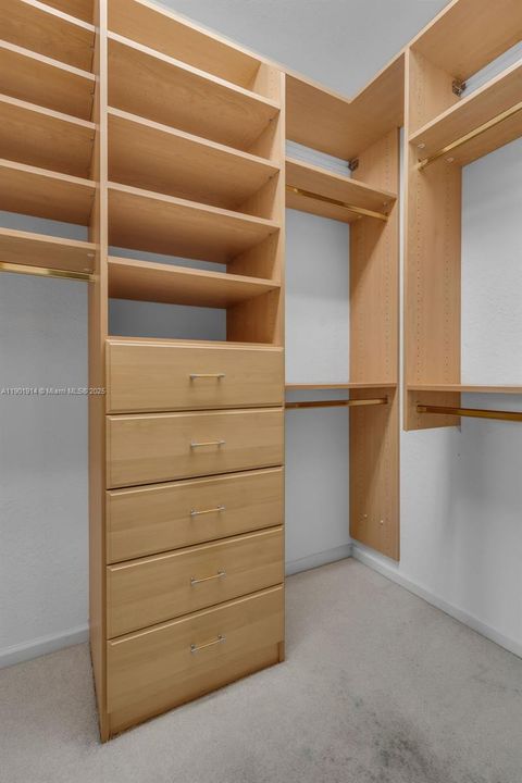 Active With Contract: $605,000 (3 beds, 2 baths, 2223 Square Feet)