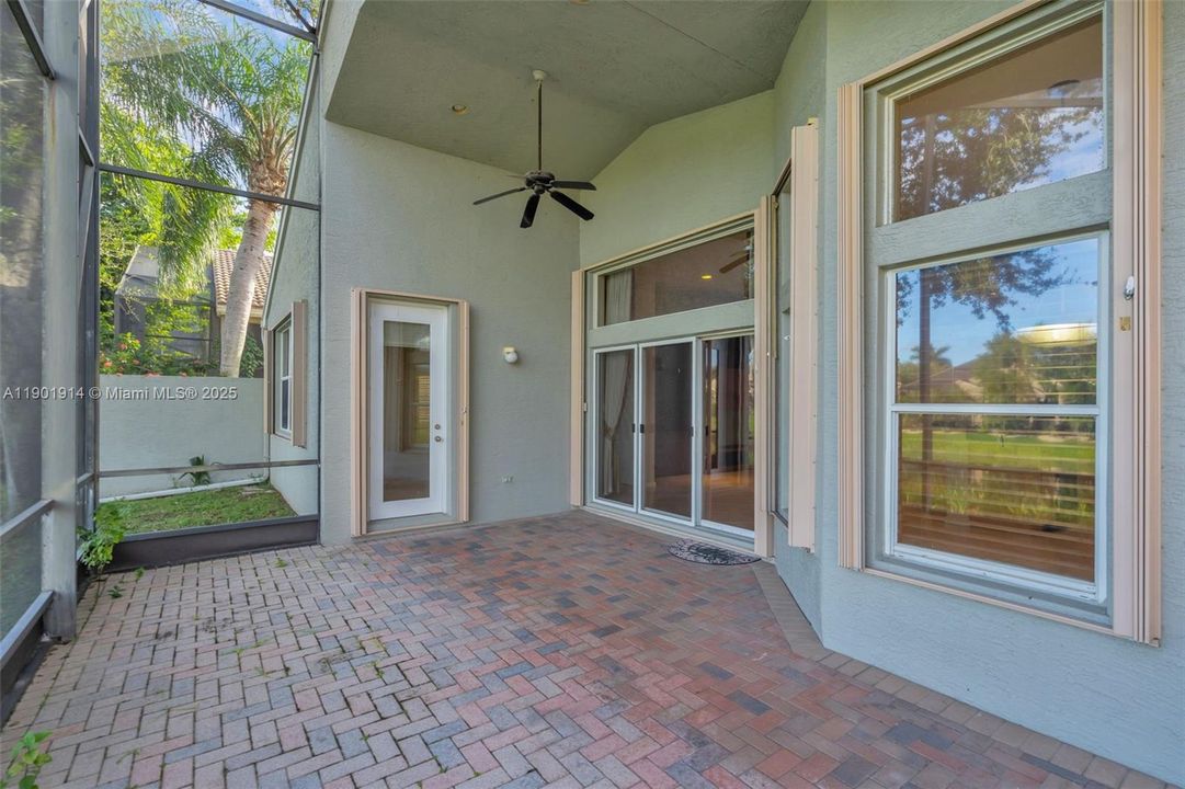 Active With Contract: $605,000 (3 beds, 2 baths, 2223 Square Feet)