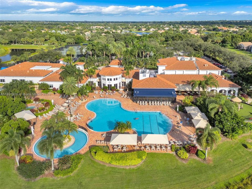 Active With Contract: $605,000 (3 beds, 2 baths, 2223 Square Feet)