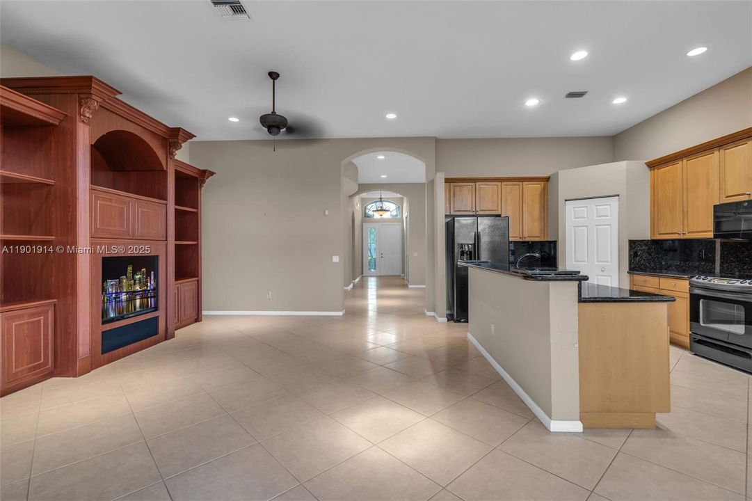 Active With Contract: $605,000 (3 beds, 2 baths, 2223 Square Feet)