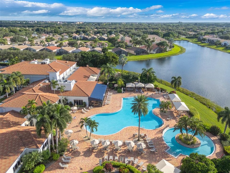 Active With Contract: $605,000 (3 beds, 2 baths, 2223 Square Feet)