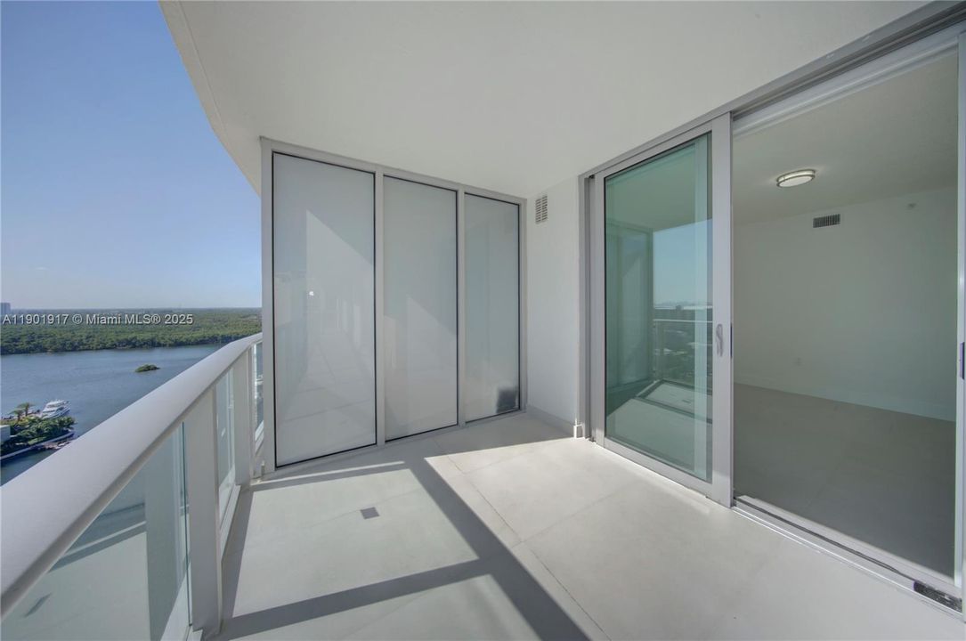 For Rent: $6,500 (2 beds, 3 baths, 1541 Square Feet)