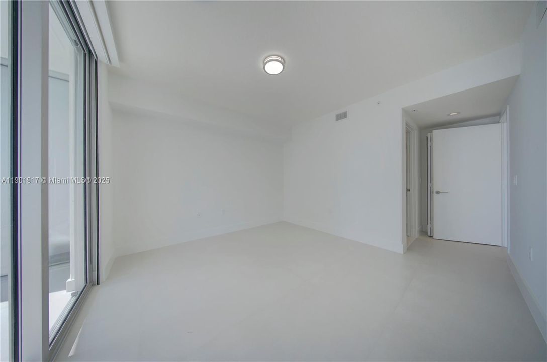 For Rent: $6,500 (2 beds, 3 baths, 1541 Square Feet)