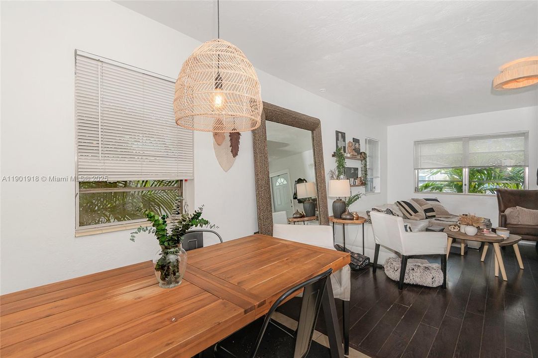 Active With Contract: $555,000 (0 beds, 0 baths, 1214 Square Feet)