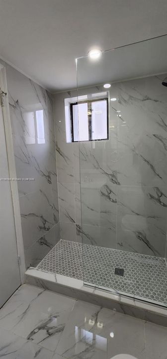 合同活跃: $2,075 (2 贝兹, 2 浴室, 812 平方英尺)