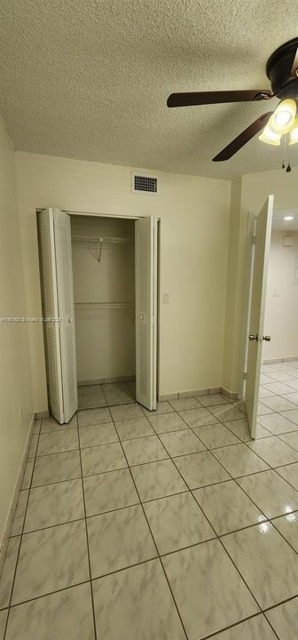 合同活跃: $2,075 (2 贝兹, 2 浴室, 812 平方英尺)