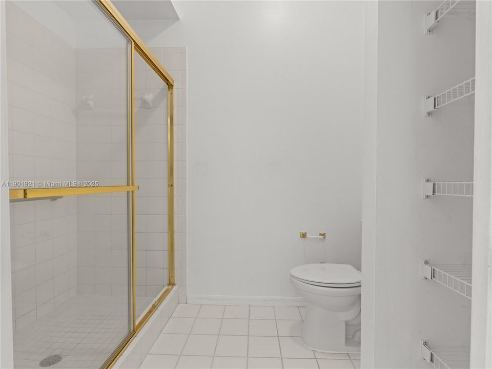 待售: $379,000 (2 贝兹, 2 浴室, 1580 平方英尺)