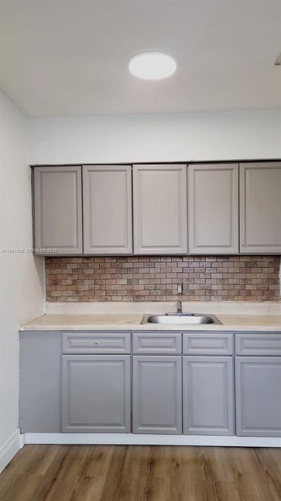 For Sale: $525,000 (4 beds, 2 baths, 1805 Square Feet)