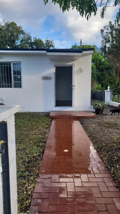 For Sale: $525,000 (4 beds, 2 baths, 1805 Square Feet)