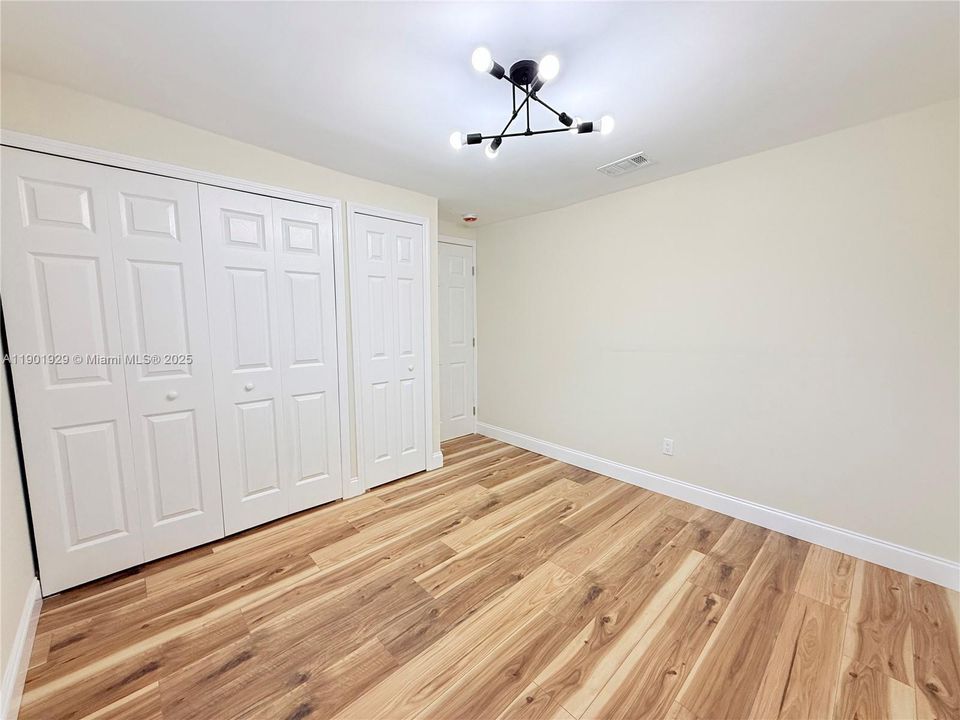 For Sale: $695,000 (5 beds, 4 baths, 2022 Square Feet)