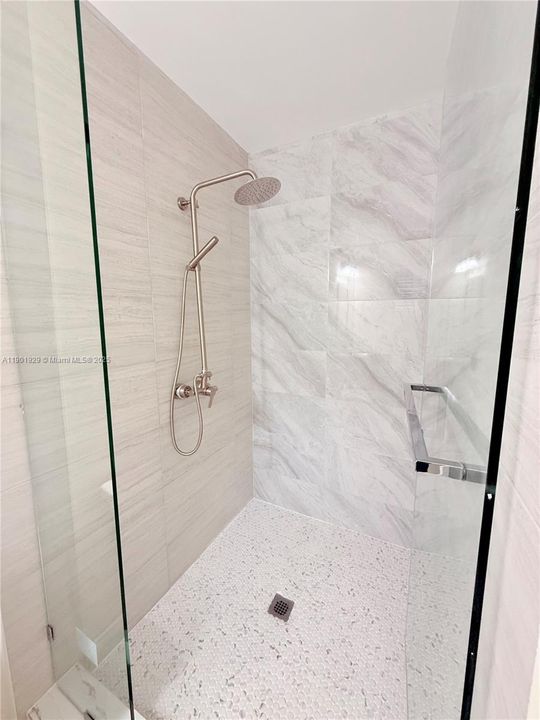 For Sale: $695,000 (5 beds, 4 baths, 2022 Square Feet)