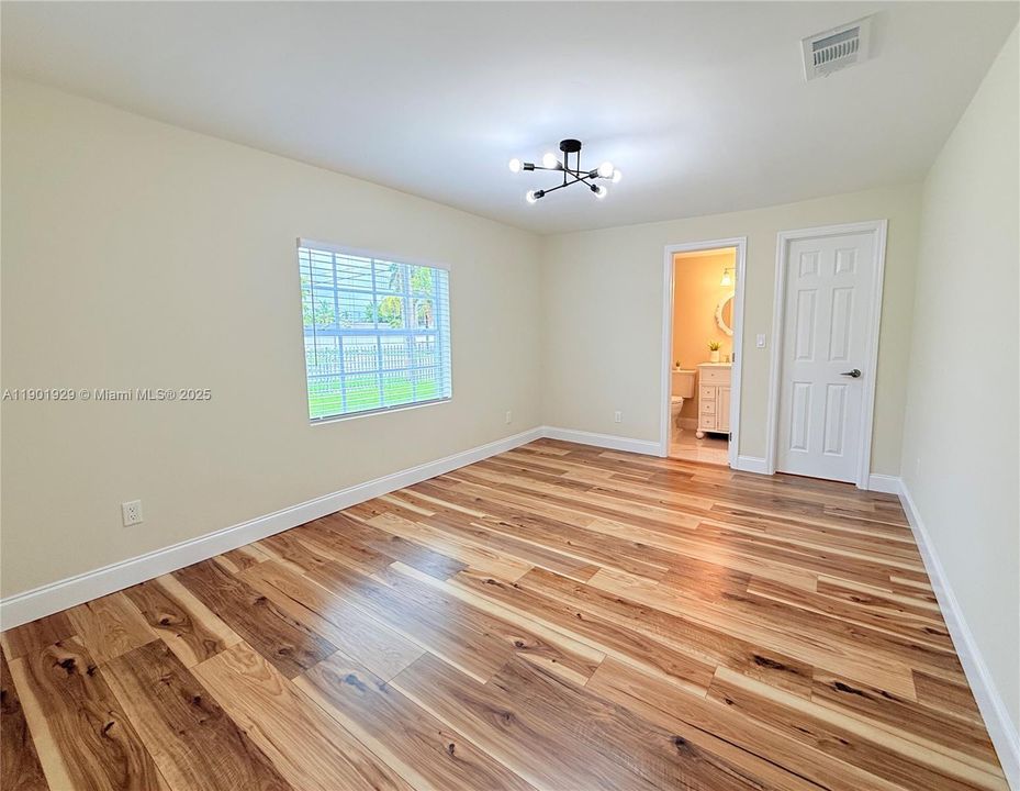 For Sale: $695,000 (5 beds, 4 baths, 2022 Square Feet)