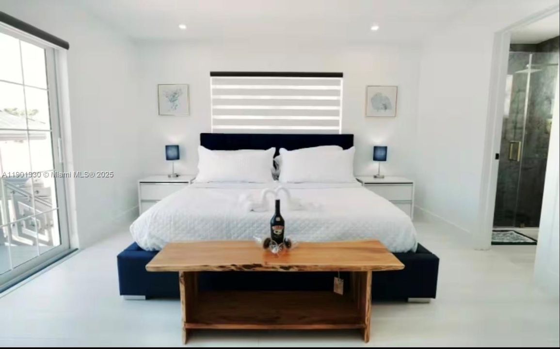 待售: $1,800,000 (3 贝兹, 2 浴室, 1392 平方英尺)