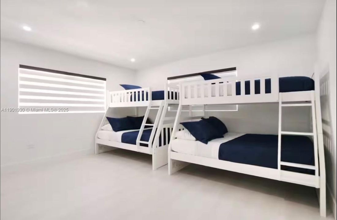 待售: $1,800,000 (3 贝兹, 2 浴室, 1392 平方英尺)