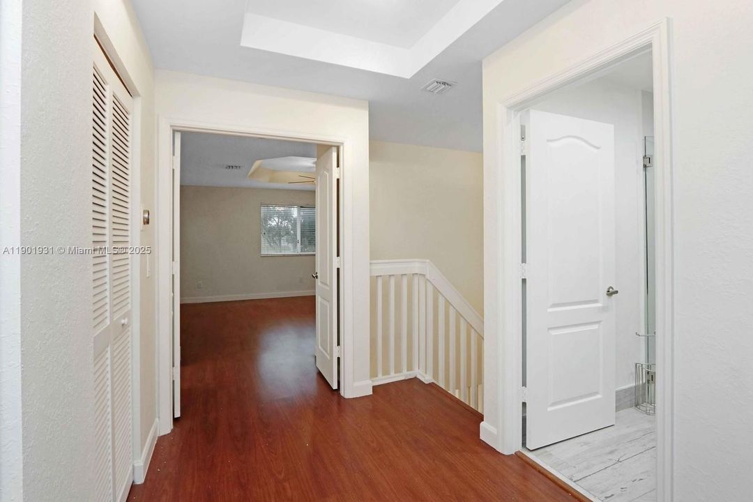 Recently Rented: $3,900 (3 beds, 2 baths, 1743 Square Feet)