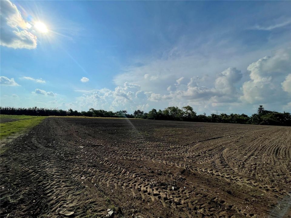 待售: $4,400,000 (0 贝兹, 0 浴室, 0 平方英尺)