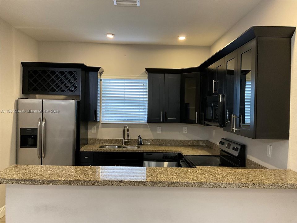 For Sale: $900,000 (0 beds, 0 baths, 2840 Square Feet)