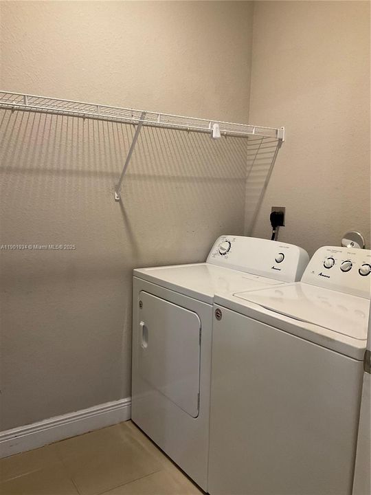 For Sale: $900,000 (0 beds, 0 baths, 2840 Square Feet)