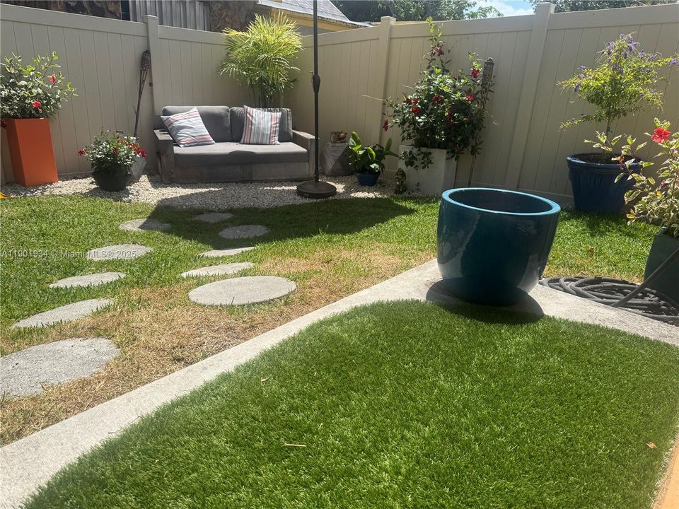 For Sale: $900,000 (0 beds, 0 baths, 2840 Square Feet)