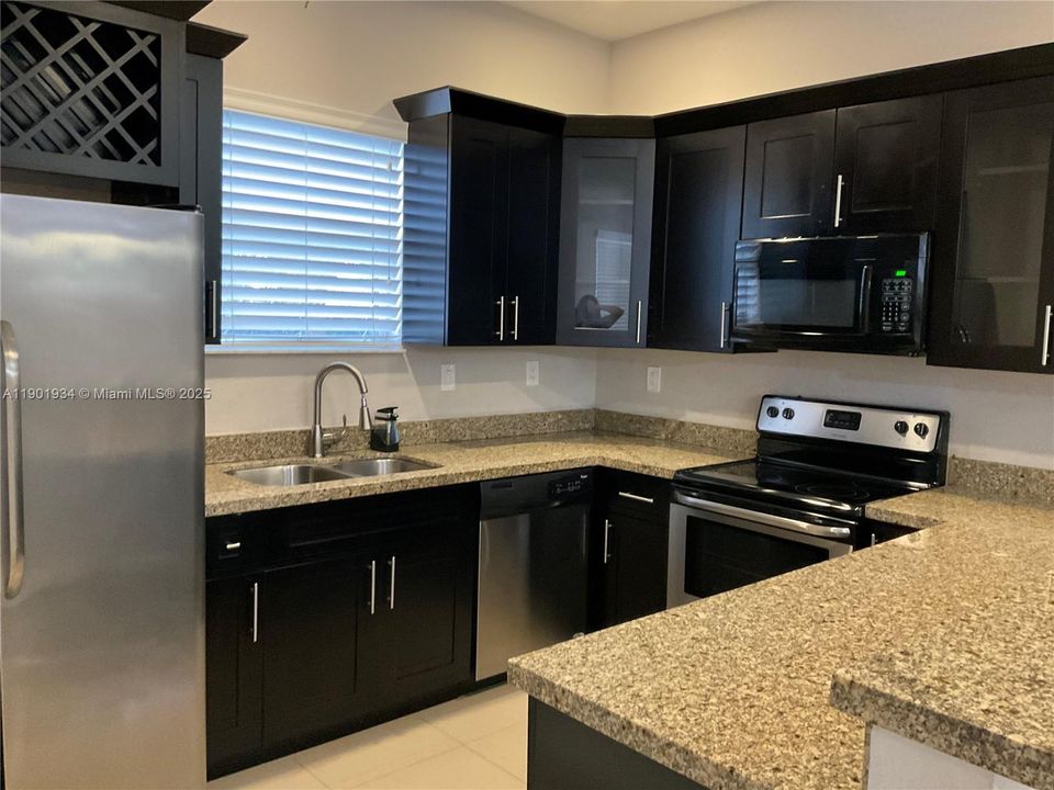 For Sale: $900,000 (0 beds, 0 baths, 2840 Square Feet)