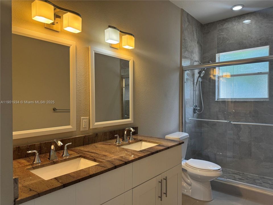 For Sale: $900,000 (0 beds, 0 baths, 2840 Square Feet)