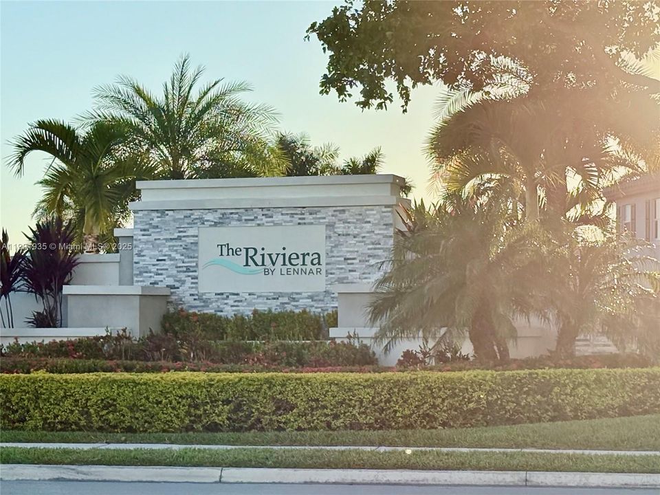 For Rent: $3,300 (4 beds, 2 baths, 1820 Square Feet)