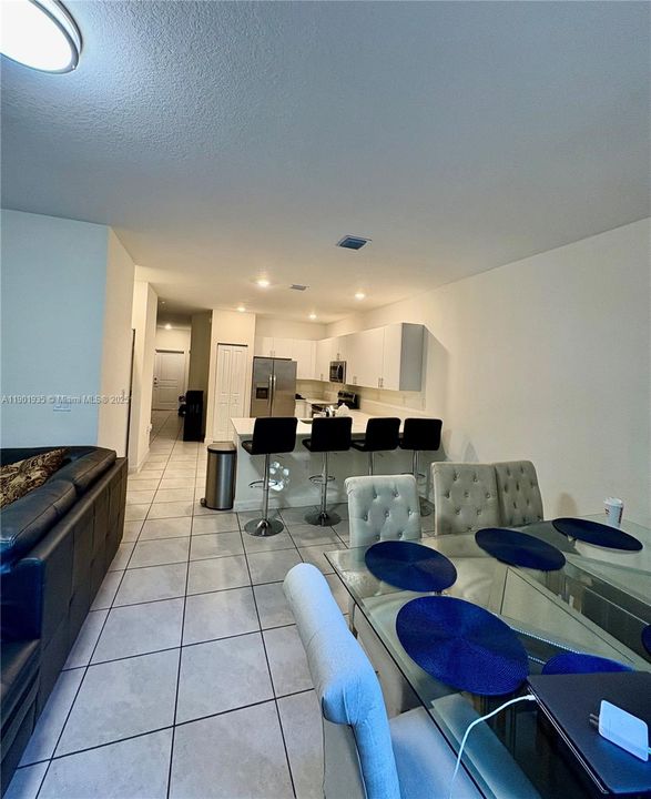 For Rent: $3,300 (4 beds, 2 baths, 1820 Square Feet)