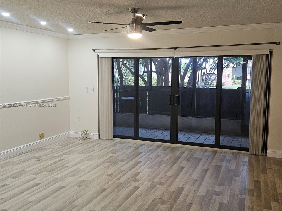 Recently Rented: $2,100 (2 beds, 2 baths, 1210 Square Feet)