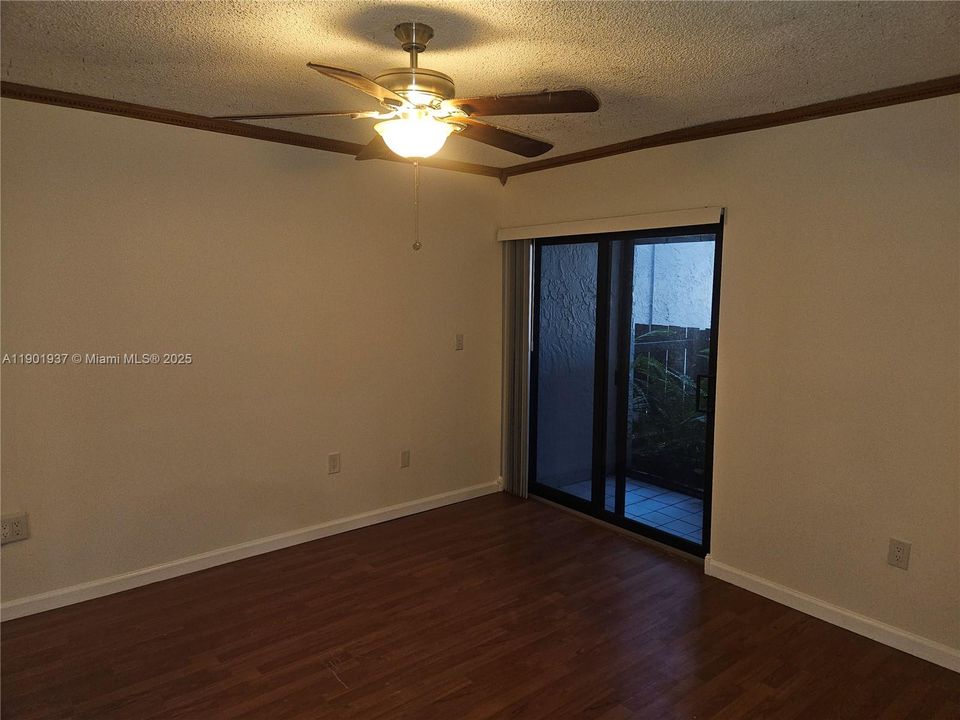 Recently Rented: $2,100 (2 beds, 2 baths, 1210 Square Feet)