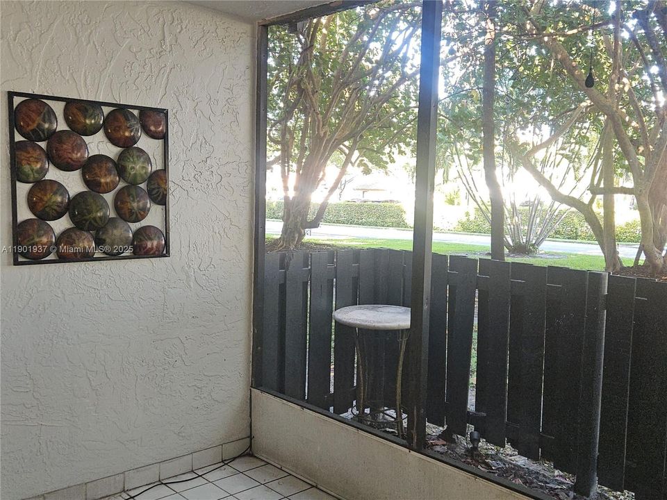 Recently Rented: $2,100 (2 beds, 2 baths, 1210 Square Feet)