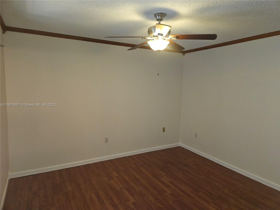 Recently Rented: $2,100 (2 beds, 2 baths, 1210 Square Feet)