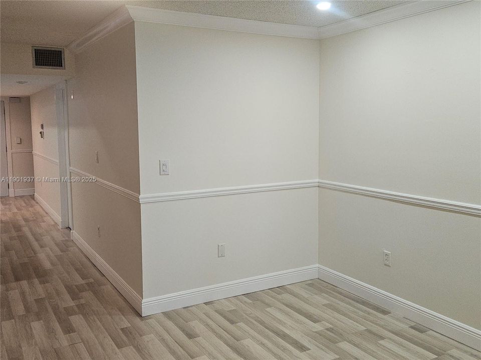 Recently Rented: $2,100 (2 beds, 2 baths, 1210 Square Feet)