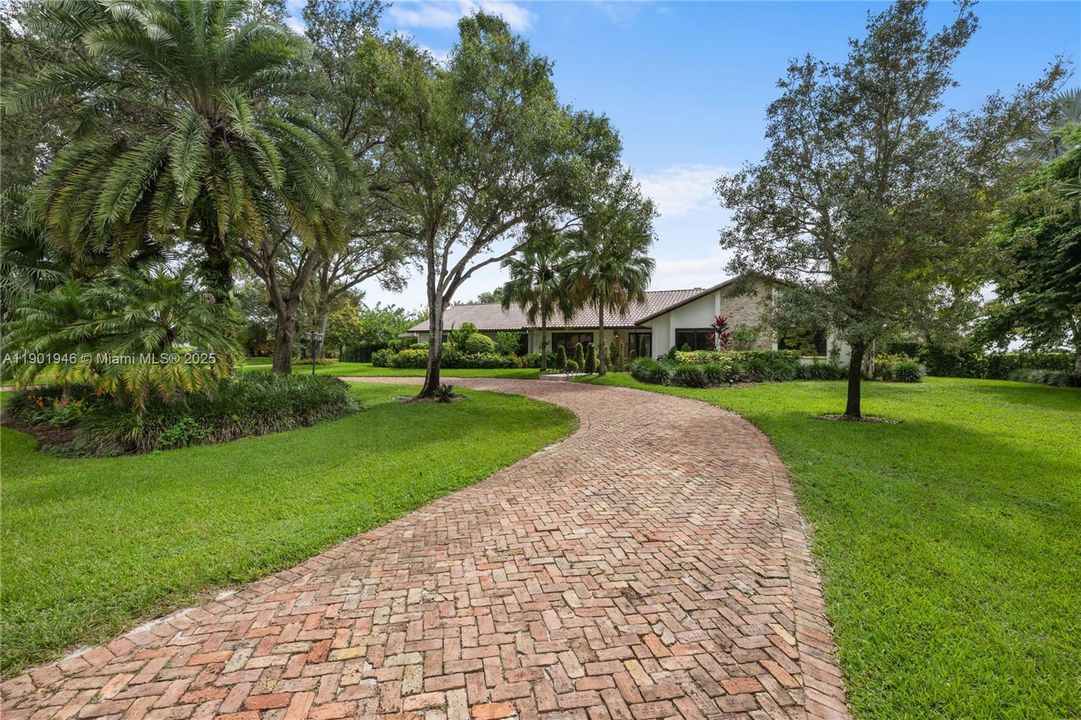 На продажу: $2,699,000 (5 спален, 5 ванн, 2901 Квадратных фут)