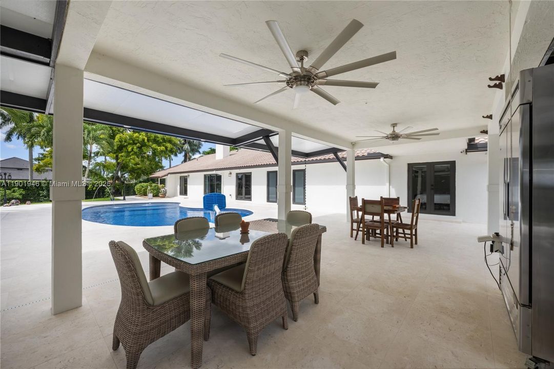 На продажу: $2,699,000 (5 спален, 5 ванн, 2901 Квадратных фут)